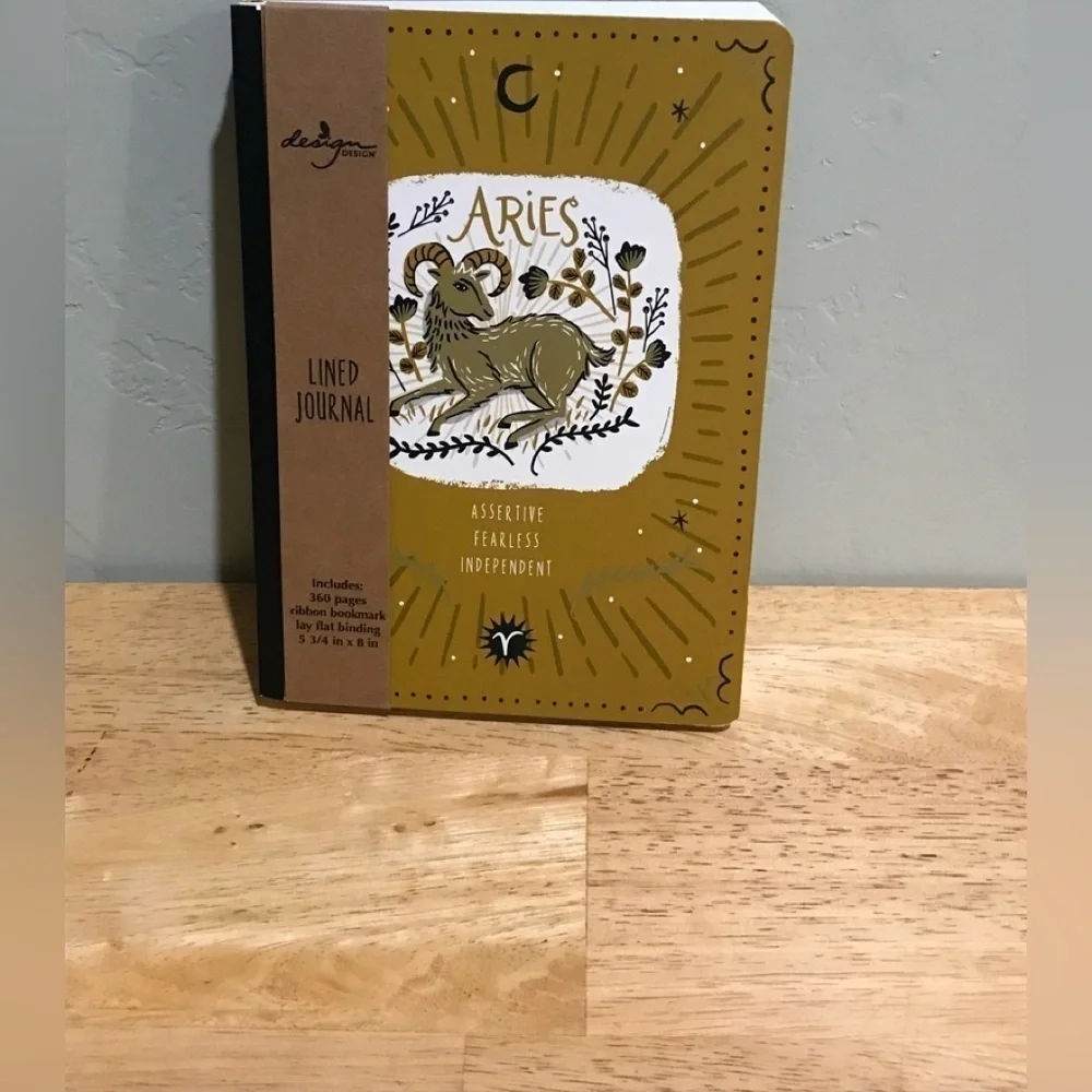 Aries Zodiak Journal. Beautiful, elegant and well made. 360 pages. Brand new!!